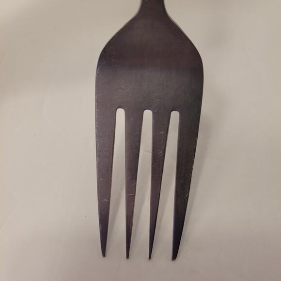 Present 1776 Stainless Serving Fork Center Ridge Satin Flatware Pre-Owned Korea - Picture 3 of 11